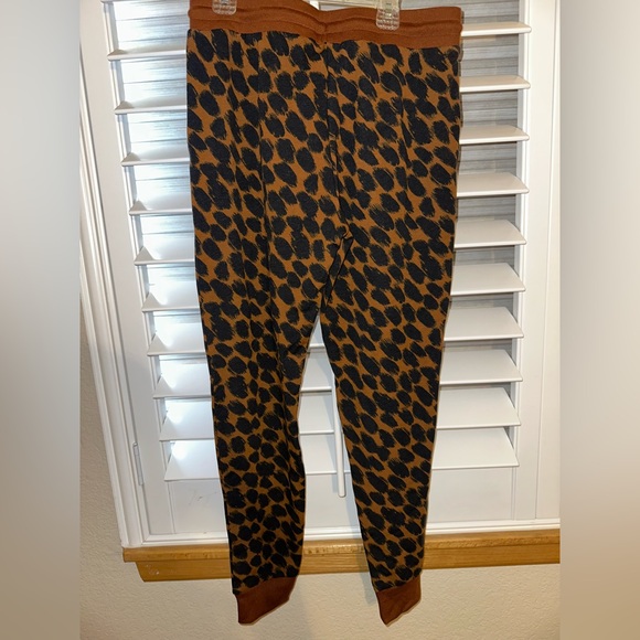 Stars Above Leopard Print Lounge Set - Picture 4 of 8